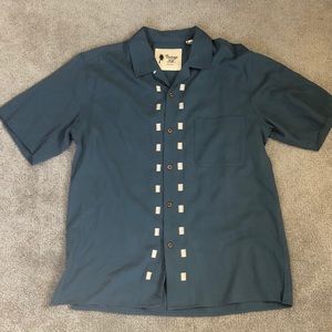 Men’s silk button up shirt
